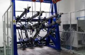 N3类商用车三点式安全带固定点试验